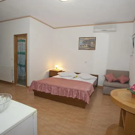 Triple 6056a Gasthof