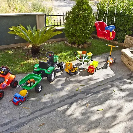 Gasthof Triple 6056a Brela